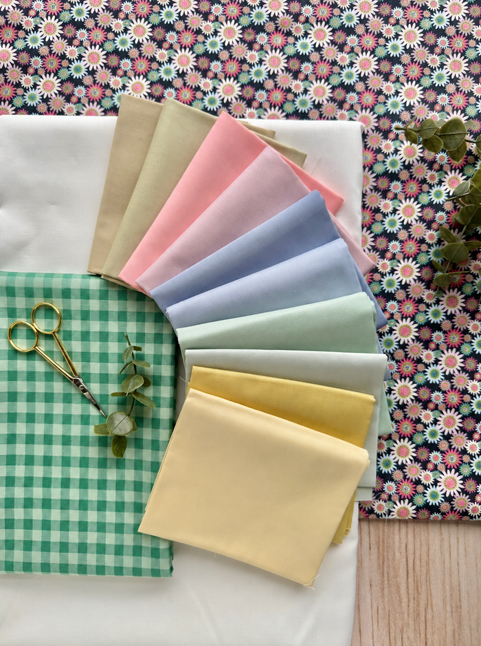 Little Flowers Cotton Quilt Fabric Kit - 73 x 73 in