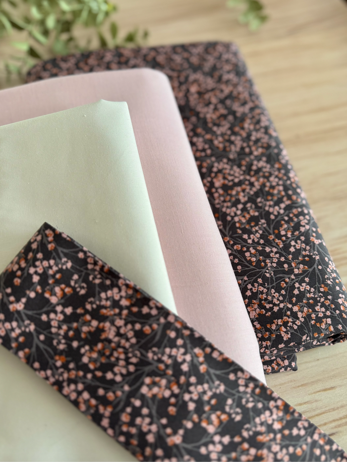 Flowers Irish Chain Cotton Quilt Fabric Kit - Rectangle Throw