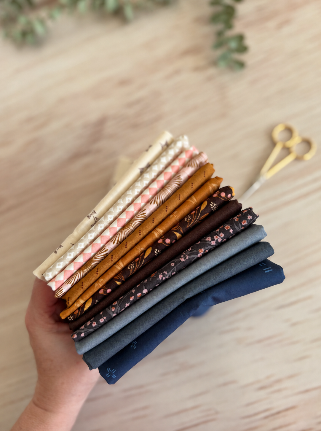 Silverton Cotton Fabric Bundle - 12 Fat Quarters - product view 4
