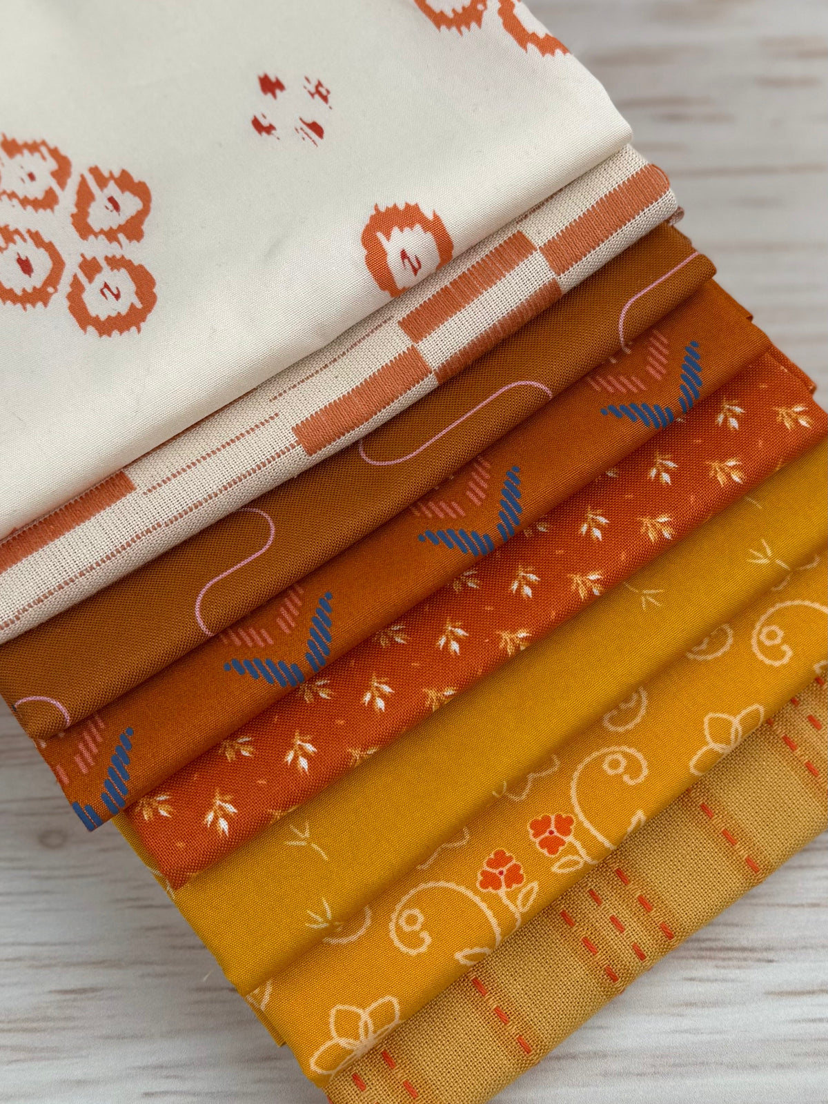 Mereenie Cotton Fabric Bundle - 8 Fat Quarters - product view 3