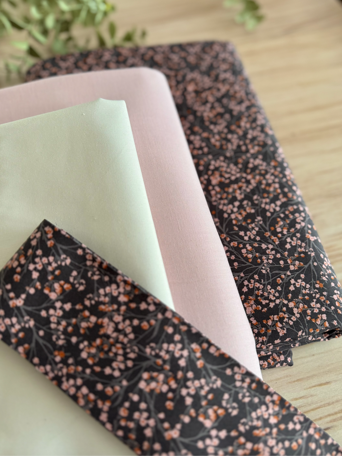 Flowers Irish Chain Cotton Quilt Fabric Kit - Rectangle Throw - product view 1