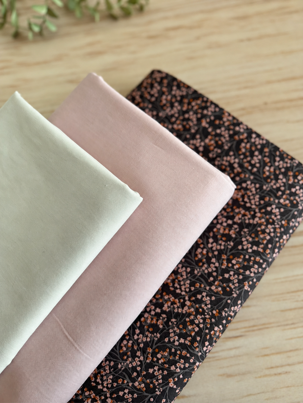 Flowers Irish Chain Cotton Quilt Fabric Kit - Rectangle Throw - product view 5
